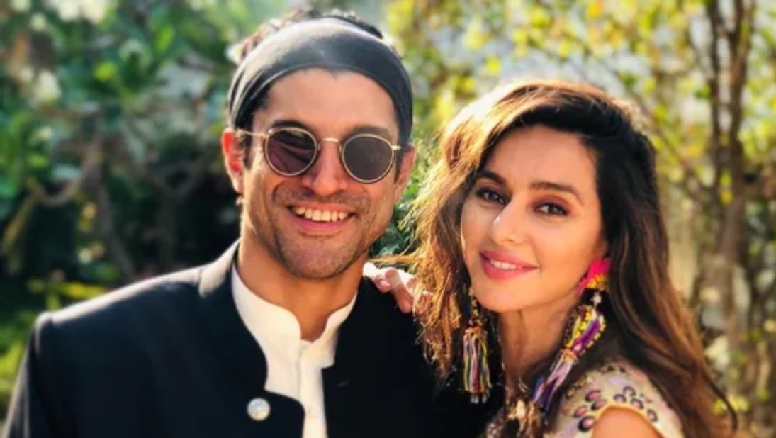 Farhan Akhtar and Shibani Dandekar is all set to get hitched on 21 February. Couple’s formal confirmation is yet to be announced.