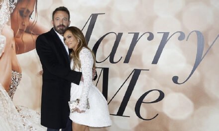 Jennifer Lopez and Ben Affleck Marry; Bride Shares Intimate Pics From Midnight Las Vegas Wedding