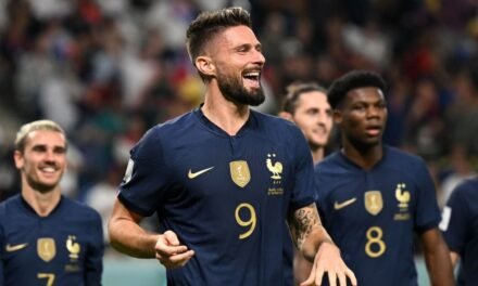 Olivier Giroud ties Thierry Henry goal record in France rout of Australia :
